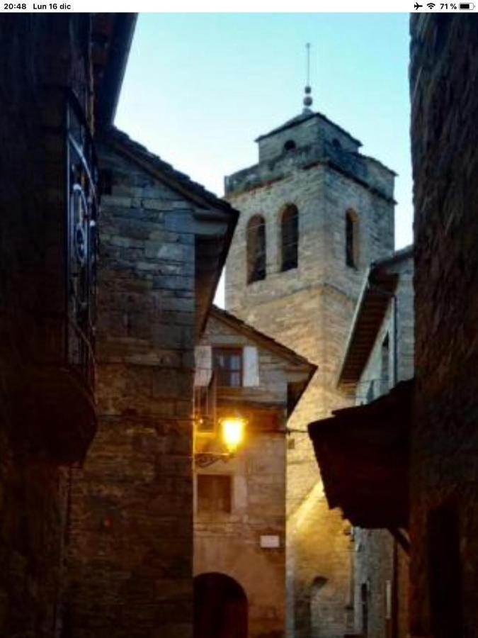 Vistas A La Montana En Un Pueblo Con Encanto. El Pueyo de Araguás エクステリア 写真