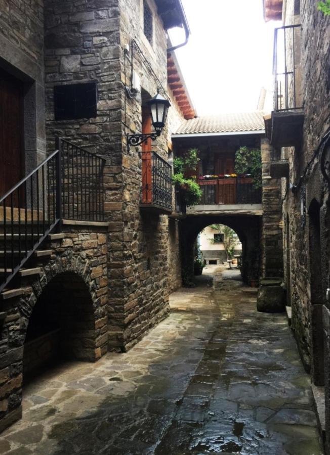 Vistas A La Montana En Un Pueblo Con Encanto. El Pueyo de Araguás エクステリア 写真